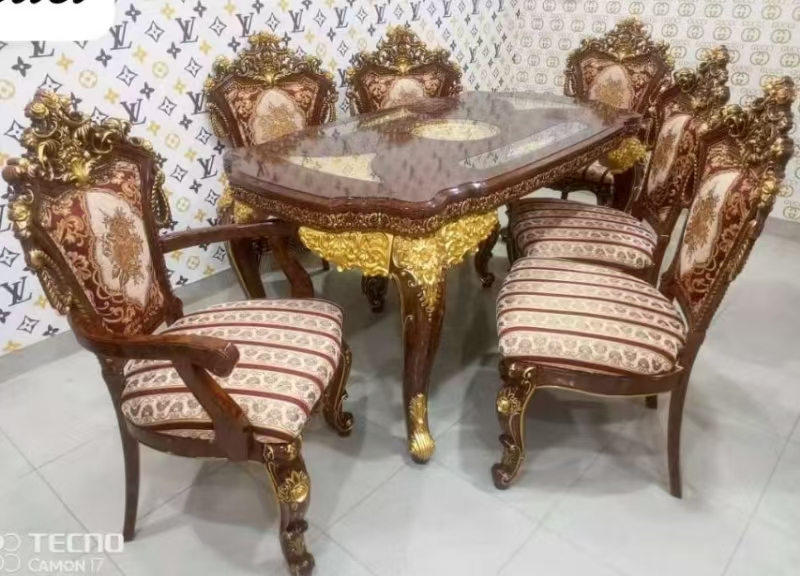 Royal Dining by 6 Ex