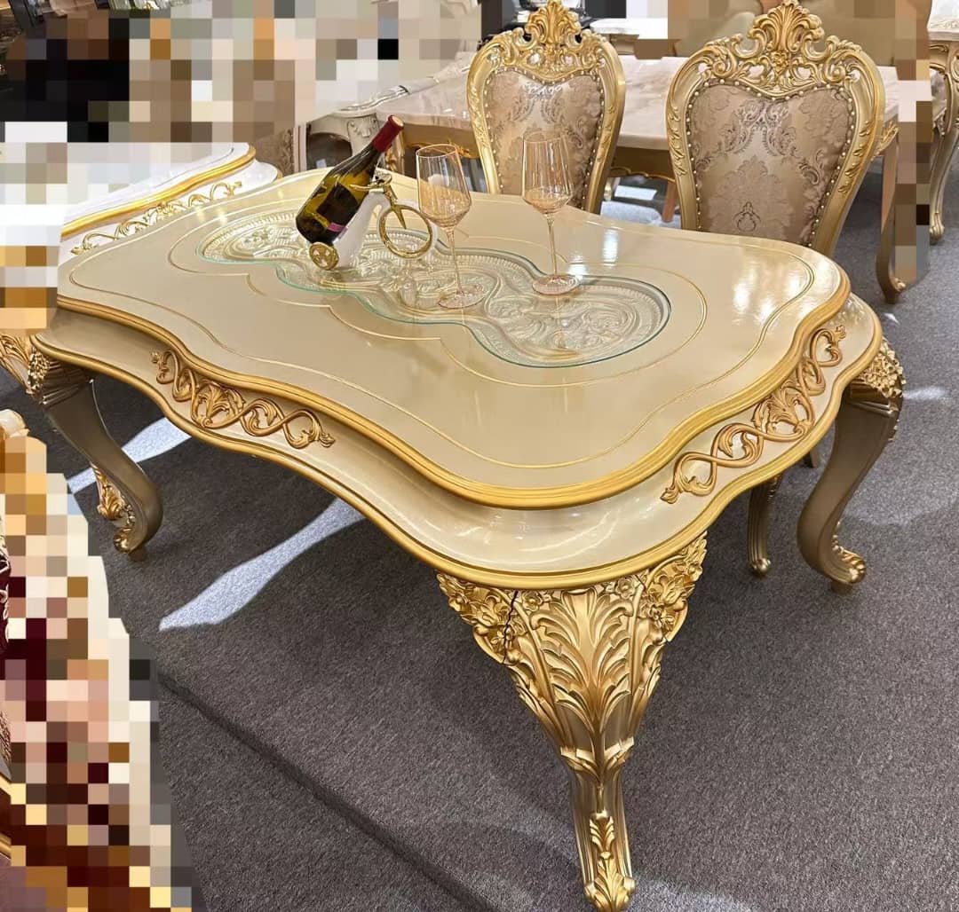 Royal Dining by 8 Elephant